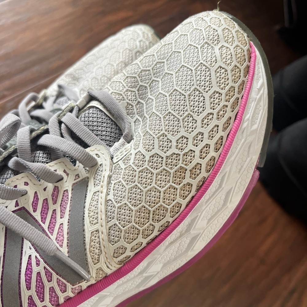 New Balance Fresh Foam Vongo v3 Women's Purple and Gray Running Shoes-Size 9 - Picture 5 of 9